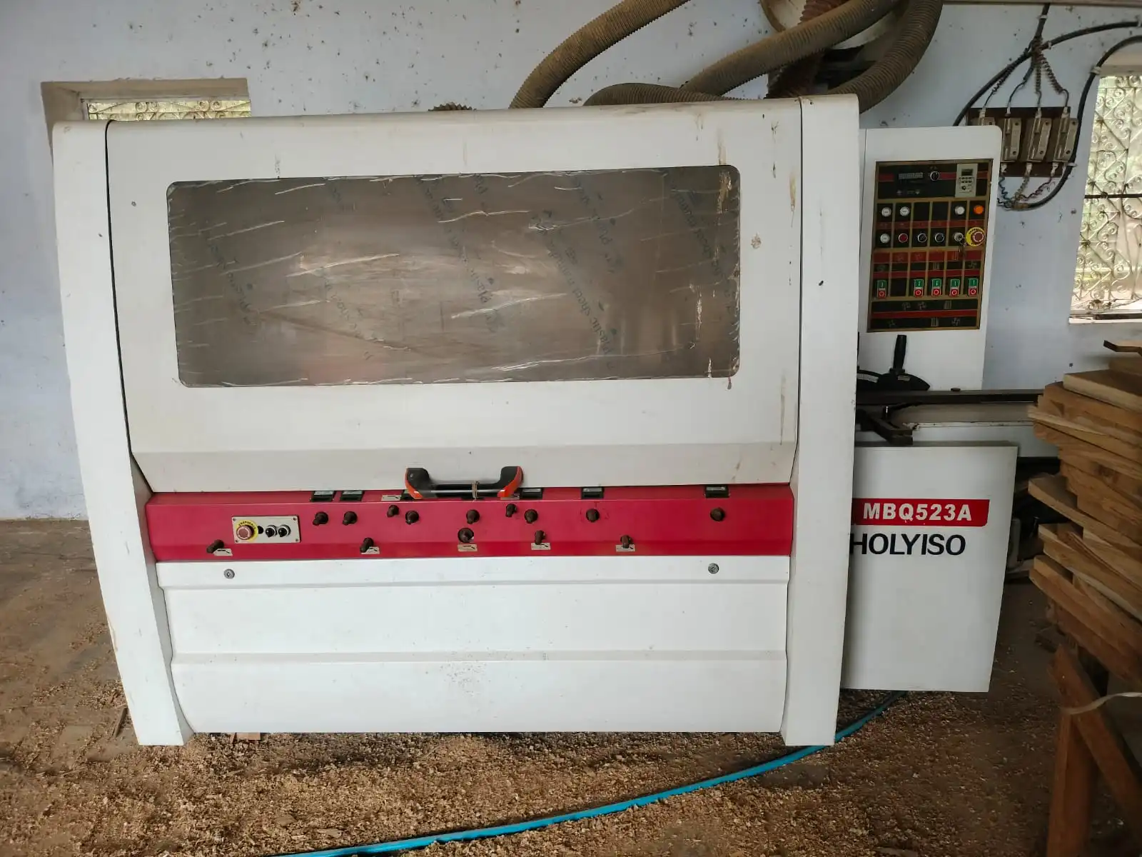 HOLYISO four-side planer and moulder at Savitri Timbers